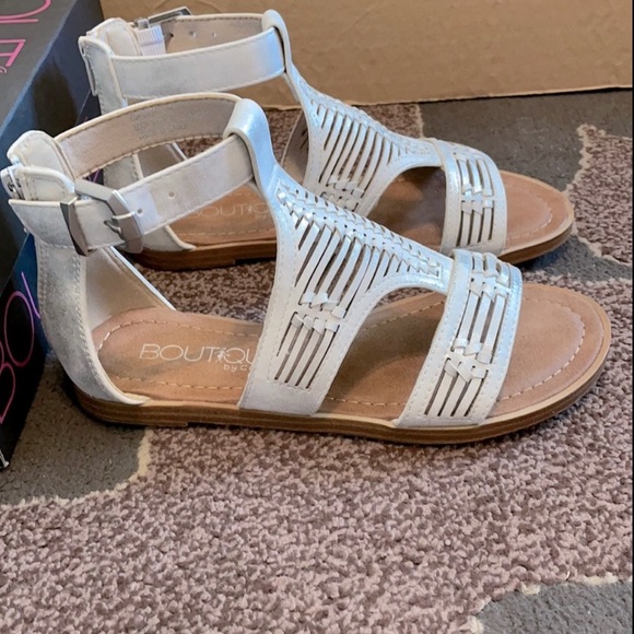 Sandals - Picture 6 of 6